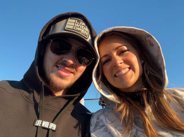 Howell Couple Marries During Annual Melon Run, Hands Out Homemade Cake Pops