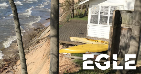 Great Lakes Shoreline Property Owners Urged to Remove Sandbags