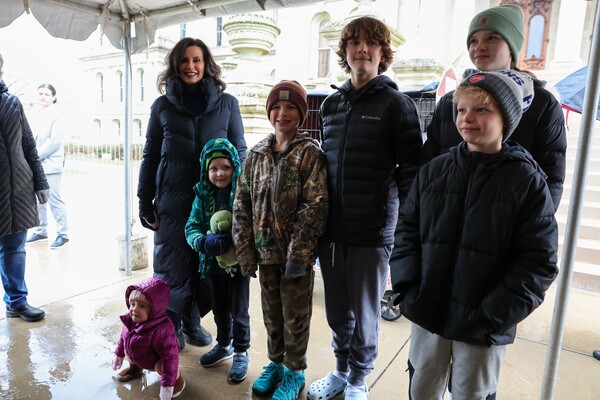 Governor Whitmer Pardons Thanksgiving Turkey Sisters Faygo & Vernors