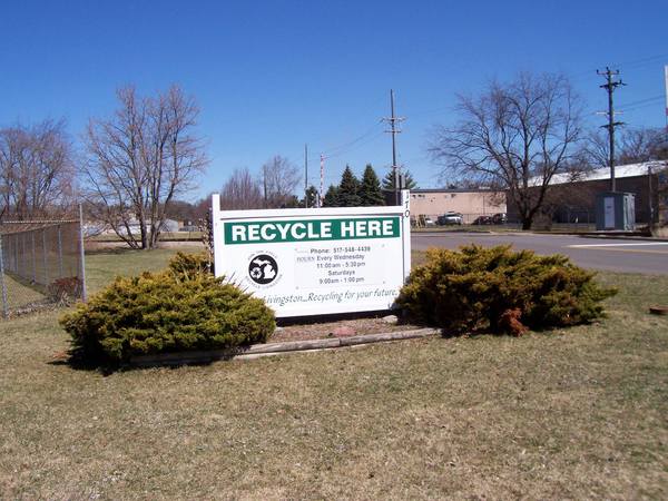 Recycle Livingston Back Open