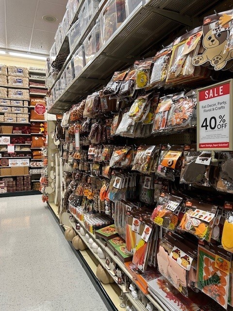 Shoppers Head to Genoa Twp. Hobby Lobby for Holiday Deals