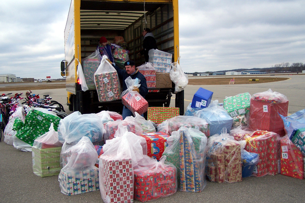 Operation Good Cheer Delivers Christmas Fun To Foster Children