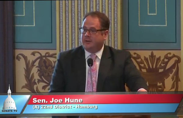Hune Offers Jokes, Heartfelt Gratitude During Final Remarks On Senate Floor
