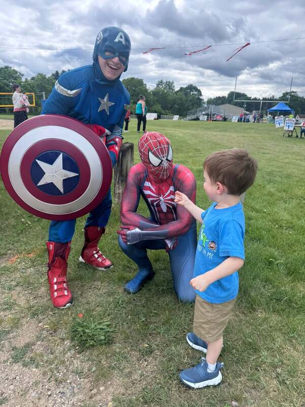 Hamburg Family Fun Fest Attempts H.E.R.O. World Record