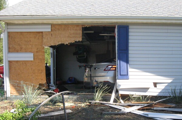 Man Critical After Crashing Car Into House In Green Oak Township