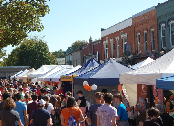 South Lyon's Annual Pumpkinfest This Weekend