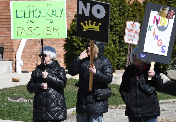 No Kings Rallies Draw Crowds in Livingston Co, Across US