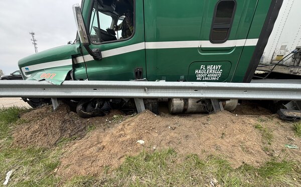 Fatal crash with Semi & Bus Fire closes the i-96 to the west to the west