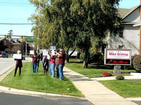 Constituents Call On Congressman Bishop To Pass Dream Act