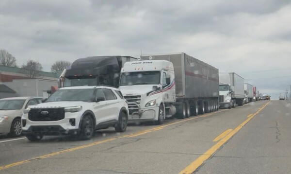 Water Over I-96 Causes Traffic Nightmare Through Howell Area