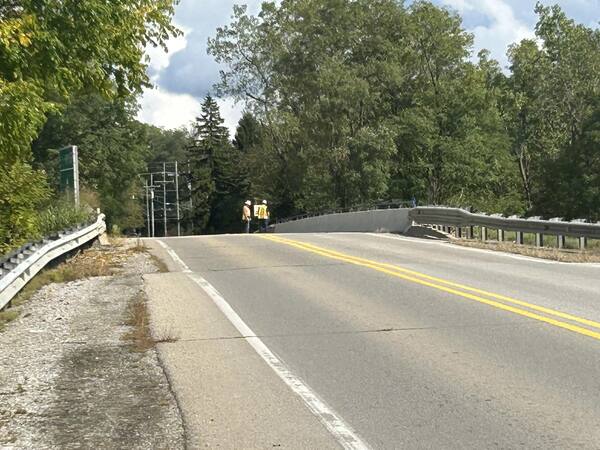 Bridge Hit On Northbound US-23 At Crouse Road In Hartland Township