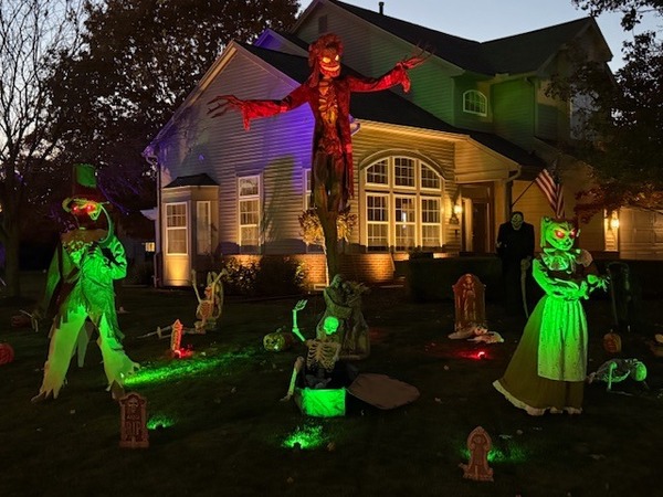 Winners Of Halloween Home Decorating Contest In City Of South Lyon