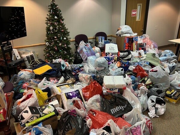 WHMI, Bob Maxey Ford to "Stuff the Box That Rocks" for Ennis Center for Children