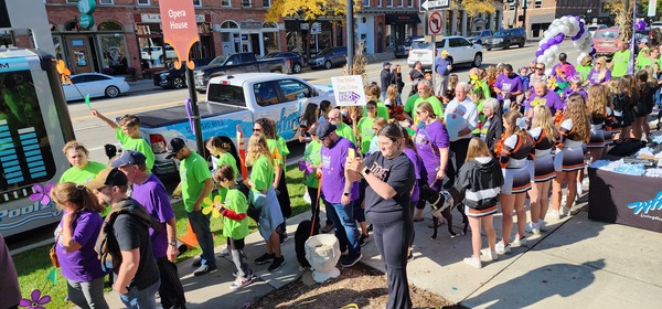 Hundreds Attend Walk To End Alzheimer's In Downtown Howell