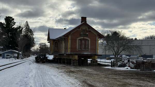 Historic Holly Union Depot Relocated