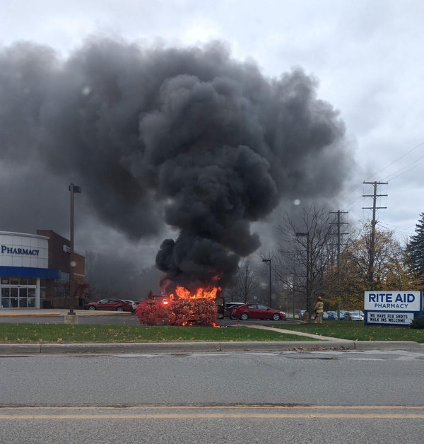 Hummer Catches On Fire In Pinckney