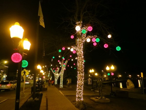 Holiday Lights Shine In Brighton From Crowdfunding Campaign
