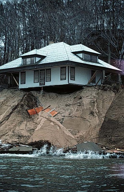 Officials Say Record Great Lakes Levels, Damage To Continue