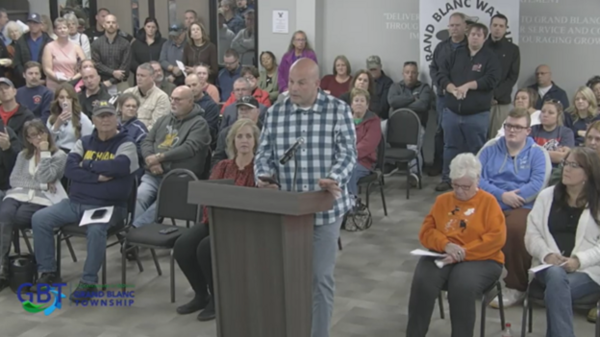 Residents Blast Grand Blanc Township In Show Of Support For Fire Chief