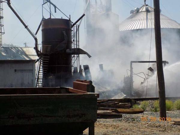 Fire Destroys Storage Building At Fowlerville Farm Services