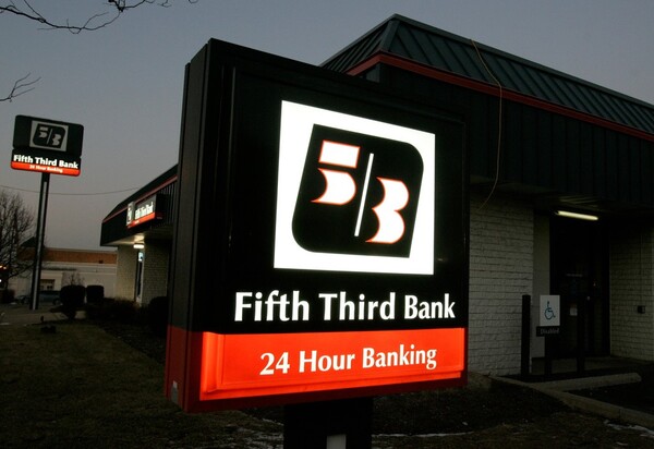 Fifth Third Bancorp to Buy Comerica for $10.9B