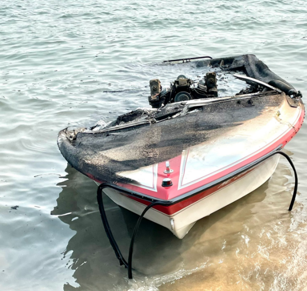 Authorities Respond to Boat Explosion on Union Lake