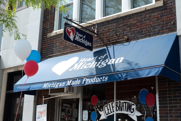 Retailers Assoc. Urges Michiganders to Shop Local on Cyber Monday