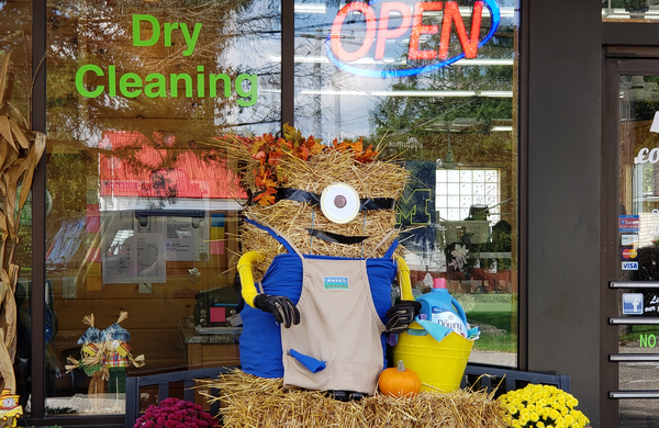 Fowlerville Celebrates the Season with "Scarecrows Across the 'Ville"