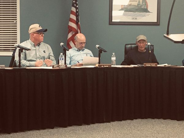 Putnam Twp. Planning Commission Re-Elects Same Leaders