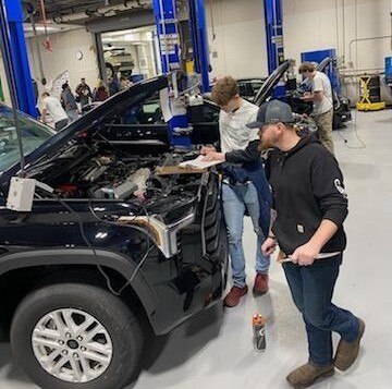 Brighton HS Automotive Students Earn Trip to SkillsUSA State Competition
