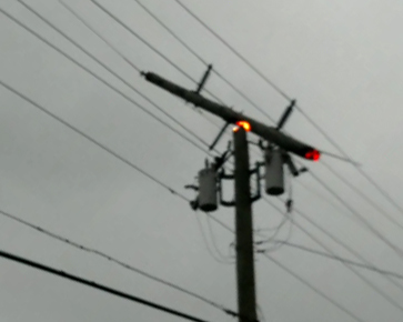 Pole Fire Leaves Thousands In Pinckney Without Power