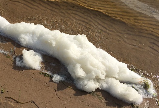 Michiganders Again Advised To Avoid Foam On Lakes & Rivers