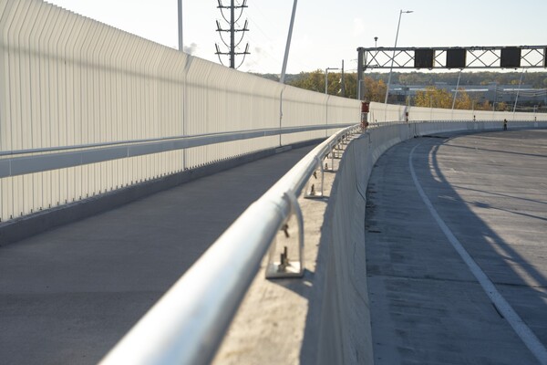 Gordie Howe Bridge To Give Detroit Walkable & Bikeable Link To Canada