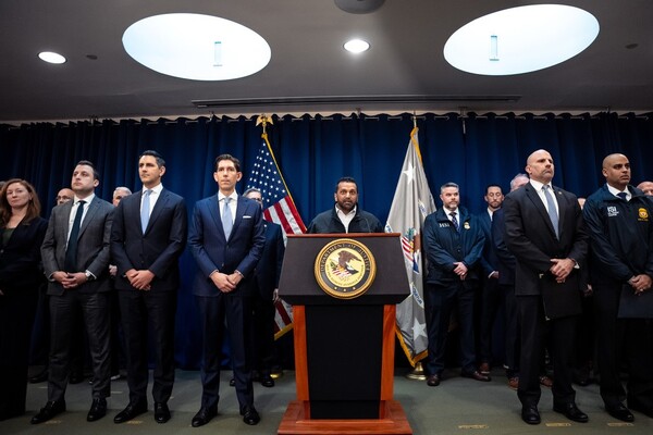 Former Piston Chauncey Billups Charged in Sports Betting and Mafia-Backed Poker Schemes