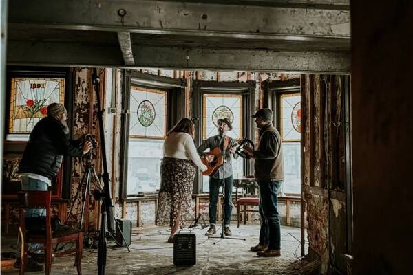 Special Recording Session Held At Historic Holly Hotel