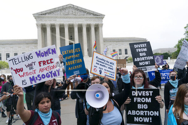 Draft Opinion Overturning Landmark Roe v. Wade Jolts Michigan