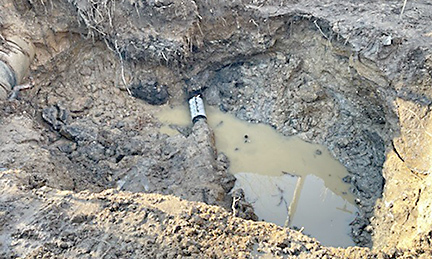 Crews Repair Fenton Water Main & Avoid Boil Water Advisory