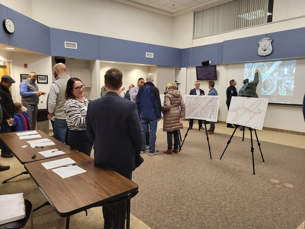 Big Turnout For MDOT Meeting On I-96/Grand River Interchange