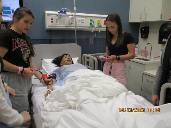 Public Tours Of New Cutting-Edge Health Occupations Lab At BHS