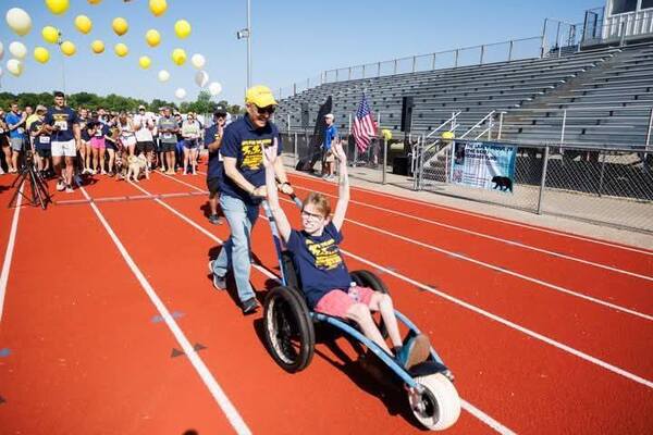 “Run With The Bear” Returns To Benefit Mott Children's Hospital Families