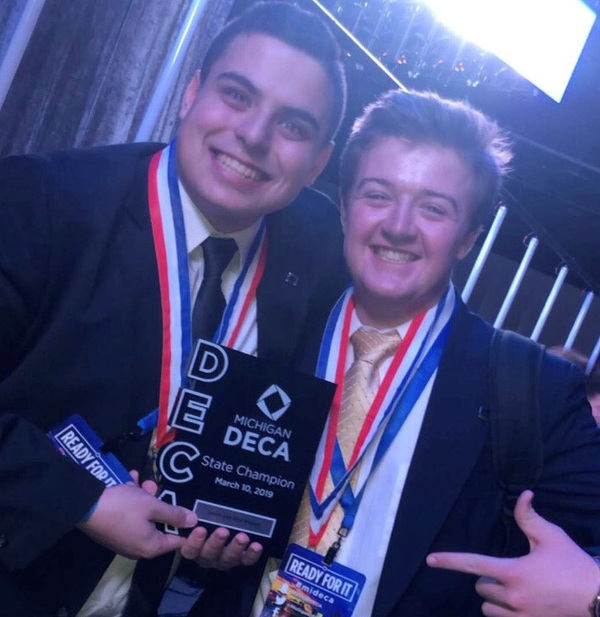 Hartland Students Earn State Officer Titles, Championships At DECA Conference