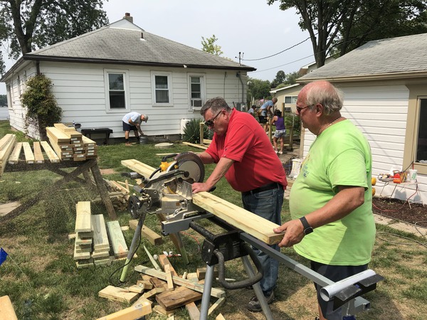 1,200 Residents Volunteer For Largest Community Service Event In County