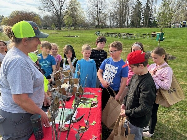 Voyager Students Participate in Howell's 38th Annual Arbor Day