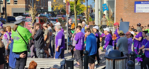 Hundreds Attend Walk To End Alzheimer's In Downtown Howell