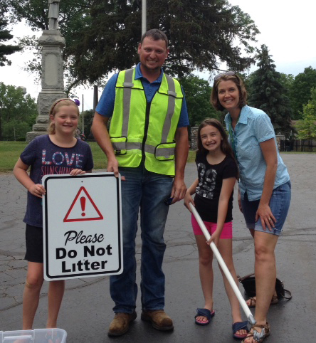 Southeast Elementary Third Grade Students Help Keep Howell City Park Clean