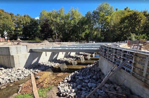Beams Placed For Main Street Bridge Project