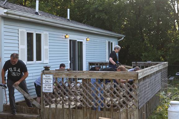 Over 1,200 Volunteers Rally For Annual Day of Caring