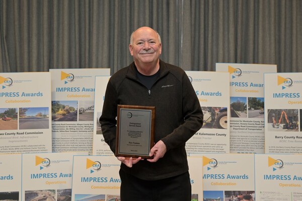 Former Oakland Co. Road Commissioner Receives CRA Award