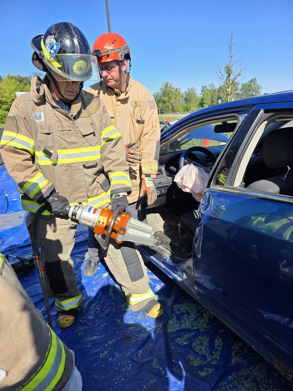 Fowlerville Fire Chief Hosts Firefighters from Mexico This Week
