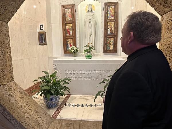 St. Thérèse’s Relics Begin Tour Of U.S. With Stop At Michigan Parish Named For Beloved French Nun